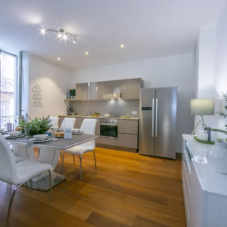 Апартаменти Star Of - Happy