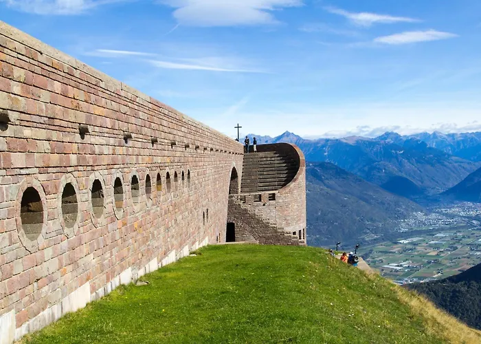 Daire Star Of - Happy