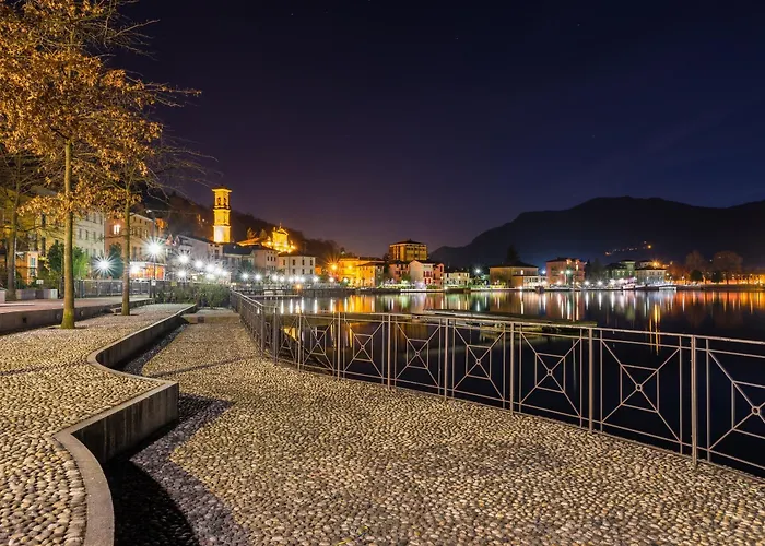 Daire Star Of - Happy